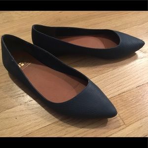 Teal pointed toe flats with reptile print